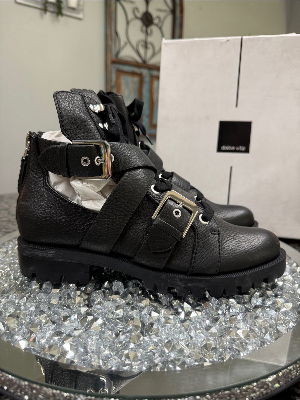 Dolce Vita Preia Black Leather Buckle & Lug Sole Combat ankle Boots NEW 7.5